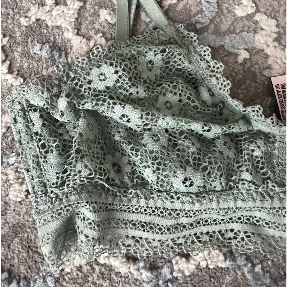 Victoria’s Secret Light Green Lace Bralette Size XS - Picture 2 of 4